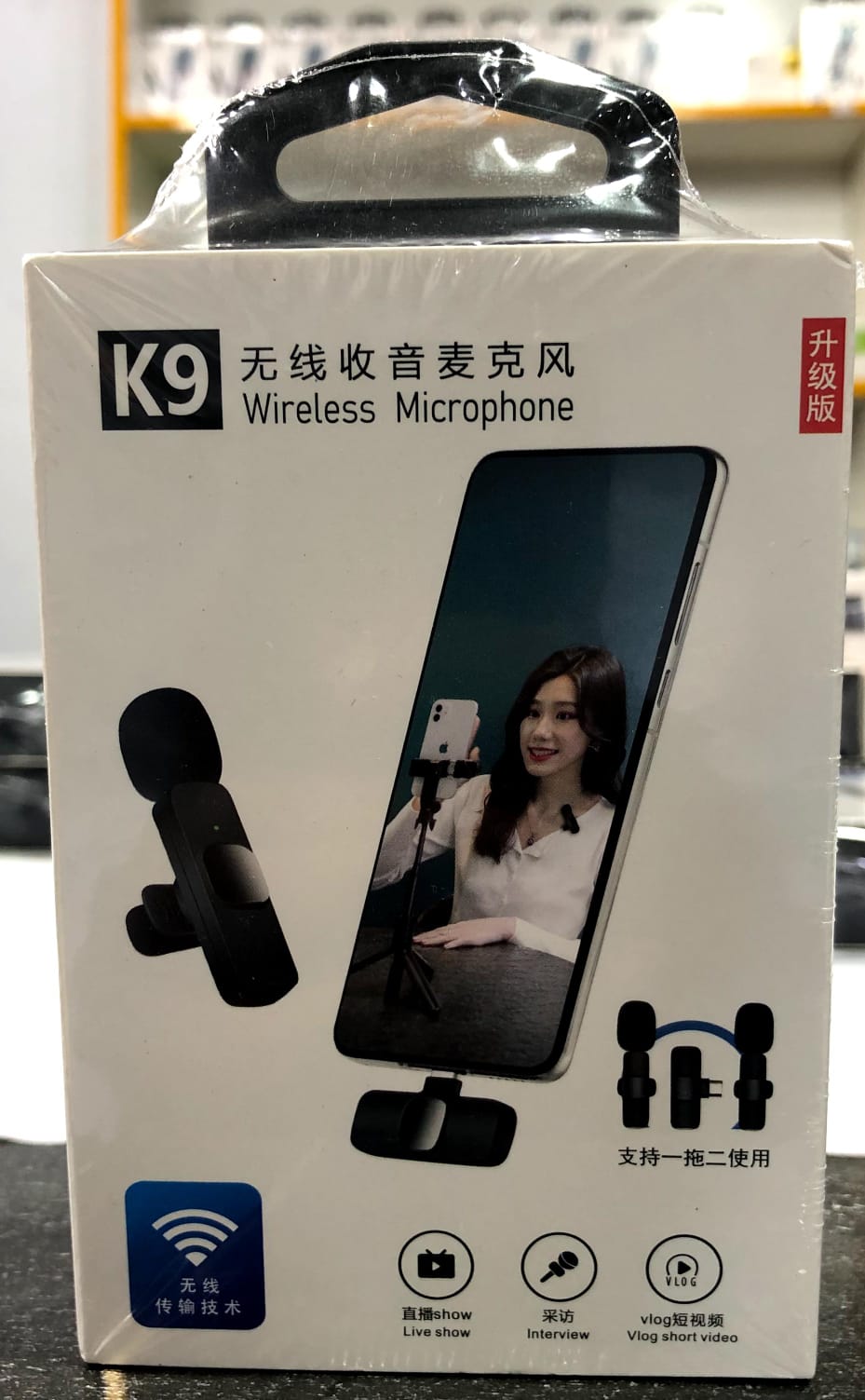 Wireless Clip-On Microphone with Noise Reduction for  Clear Audio